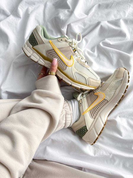 Nike Wmns Air Zoom Vomero 5 'Pale Ivory Oil Green' G374-Бежевий-36 фото