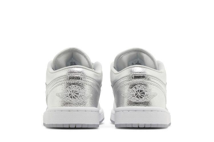 Wmns Air Jordan 1 Low SE 'Metallic Silver' FN5030 001 фото