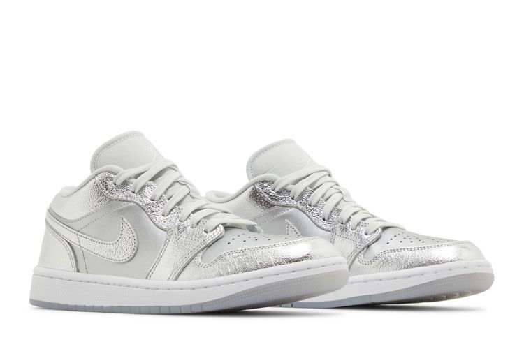 Wmns Air Jordan 1 Low SE 'Metallic Silver' FN5030 001 фото