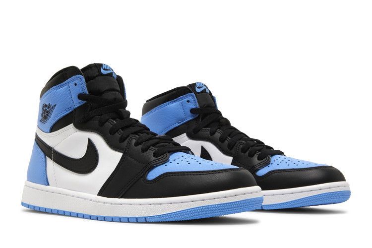 Air Jordan 1 Retro High OG 'UNC Toe' DZ5485 400 фото