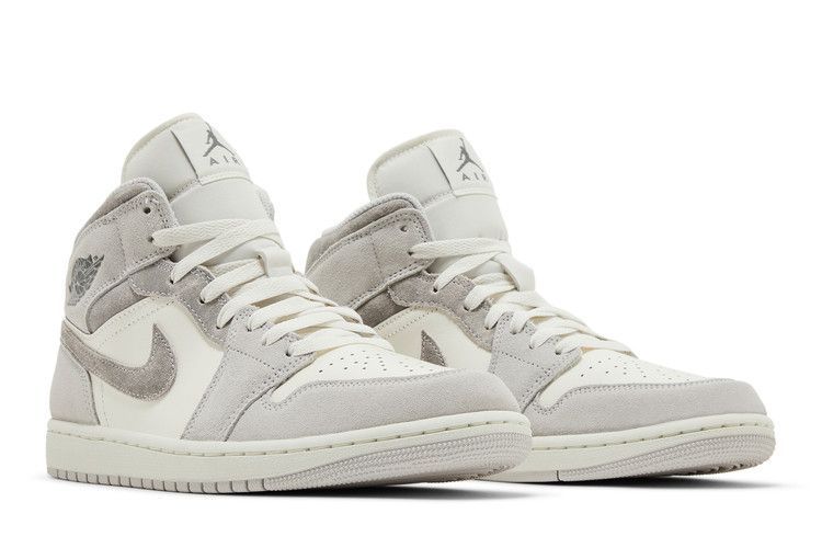 Air Jordan 1 Mid SE 'Neutral Grey Sail' FQ7720 002 фото