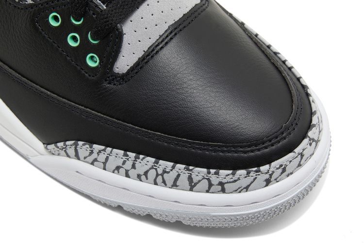 Air Jordan 3 Retro 'Green Glow' CT8532 031 фото