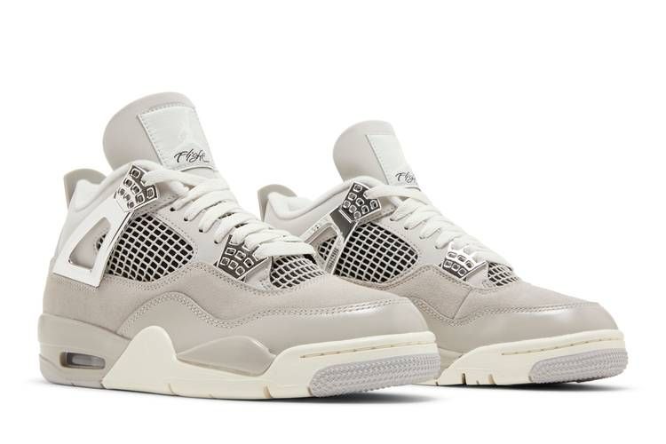 Wmns Air Jordan 4 Retro 'Frozen MoЧоловічіts' AQ9129 001 фото