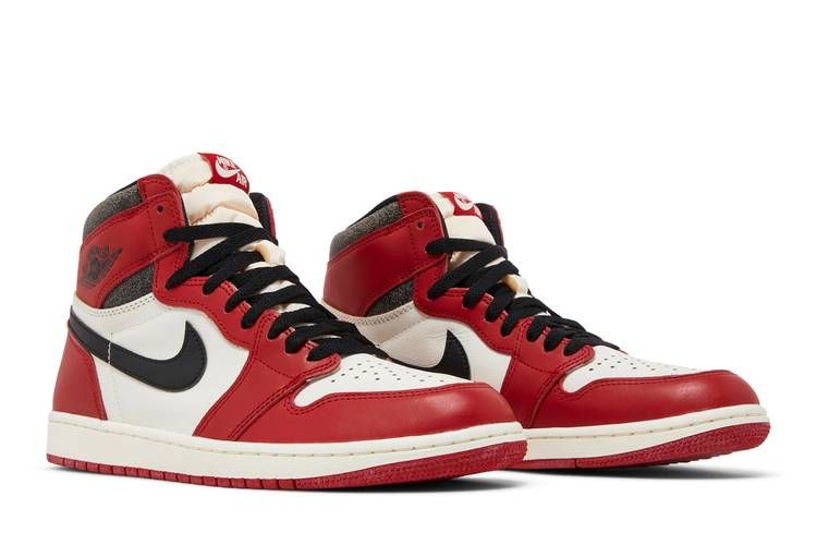 Air Jordan 1 Retro High OG 'Chicago Lost & Found' DZ5485 612 фото